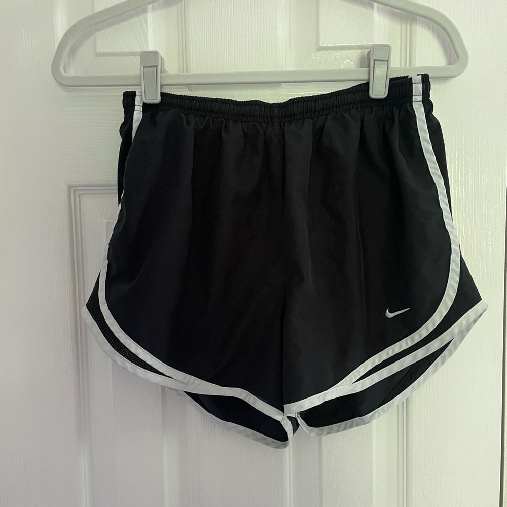 Nike women’s running shorts